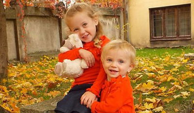 יעל ואביגיל גרוס ז"ל שנהרגו באסון