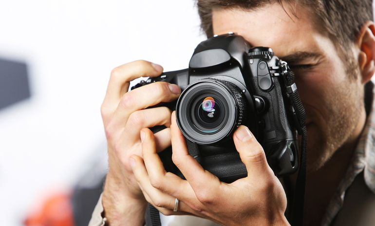 צלם זוכה פוליצר עיבד תמונה בפוטושופ ופוטר