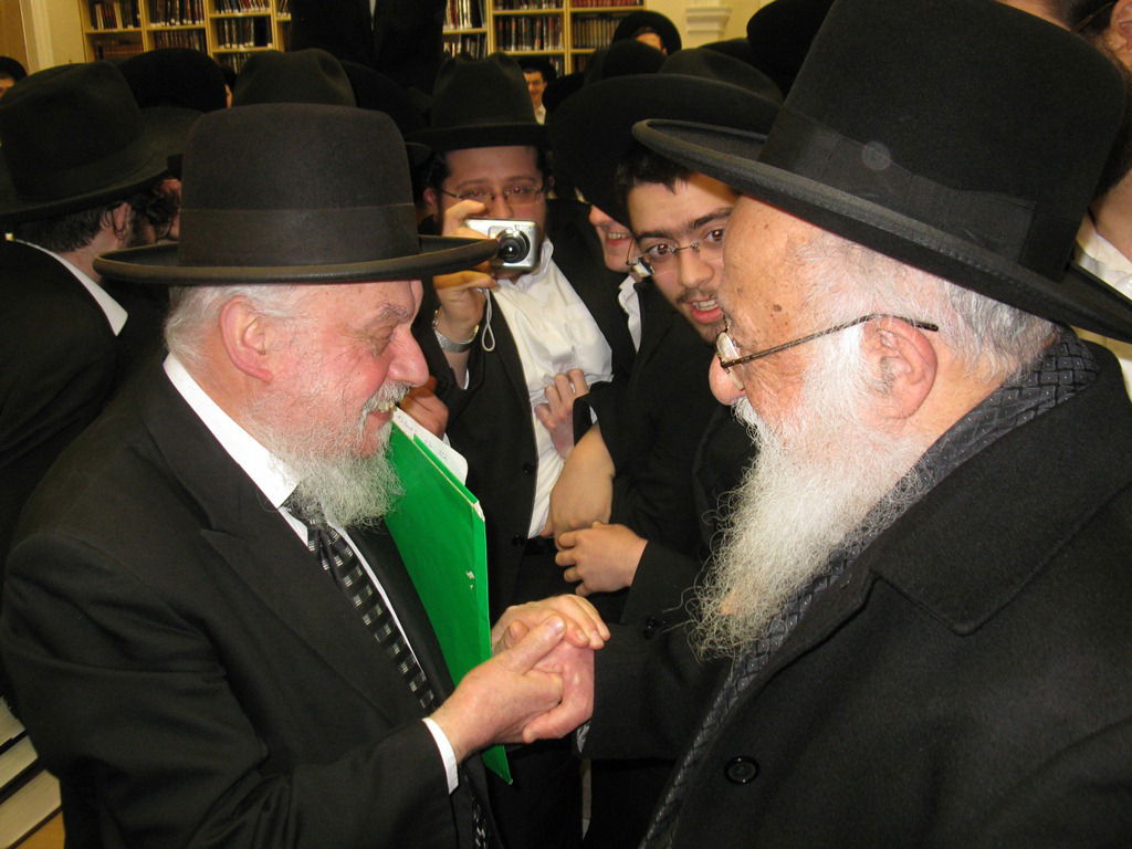 תיעוד: הרב ברוך דב פוברסקי בביקור באנגליה