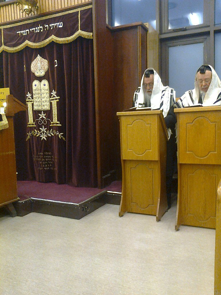 תיעוד: הרב ברוך דב פוברסקי בביקור באנגליה