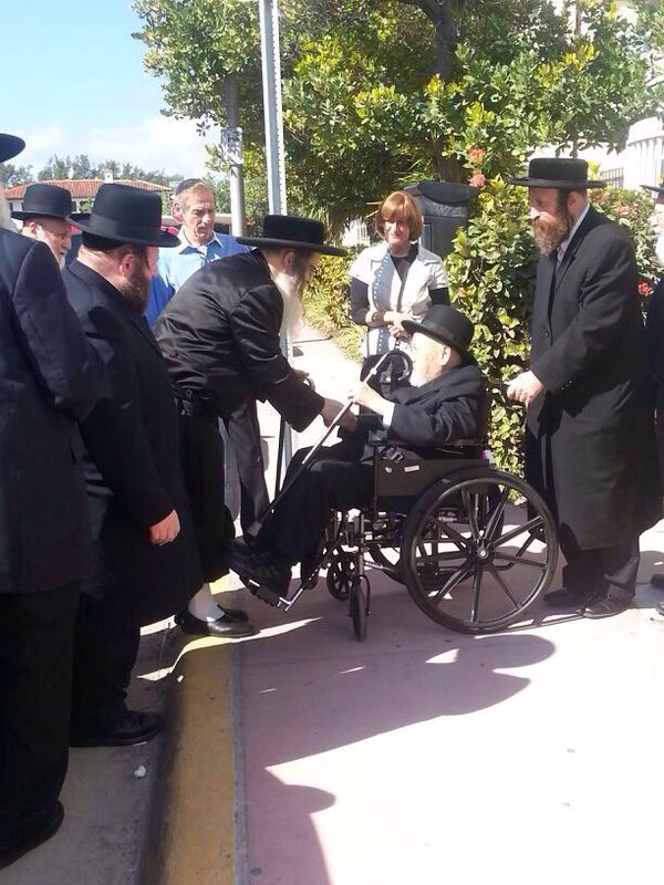 חופשת המהר"י מסאטמר: וילה במיאמי ושיירת ג'יפים