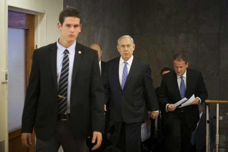 ראש הממשלה בנימין נתניהו מאיים: "מי שפוגע בנו - דמו בראשו"