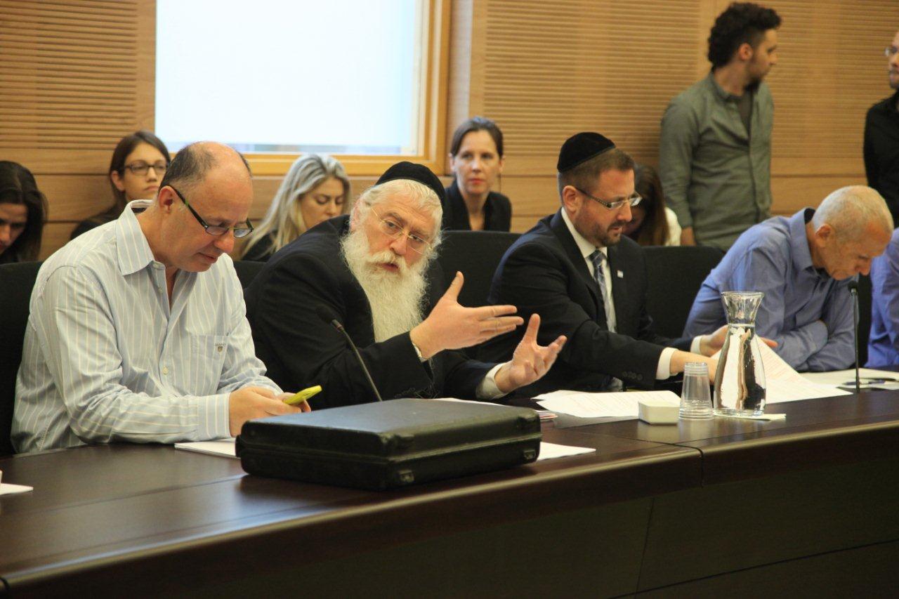 סוער בוועדת שקד; שטרן: "יוגב שקרן"; יוגב: "אתה הורס את מפעל ההסדר"