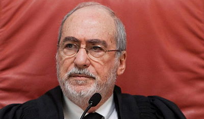 נשיא העליון אשר גרוניס