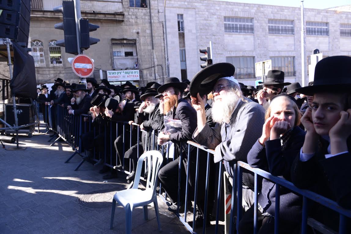 למרות איומי הראב"ד: הרב וייס נכח בעצרת בבית שמש