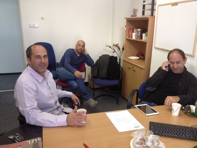 לוי וקינג, הצהריים