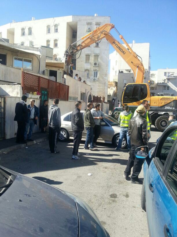 עיריית ירושלים הורסת בית כנסת בגילה בגלל מרפסת