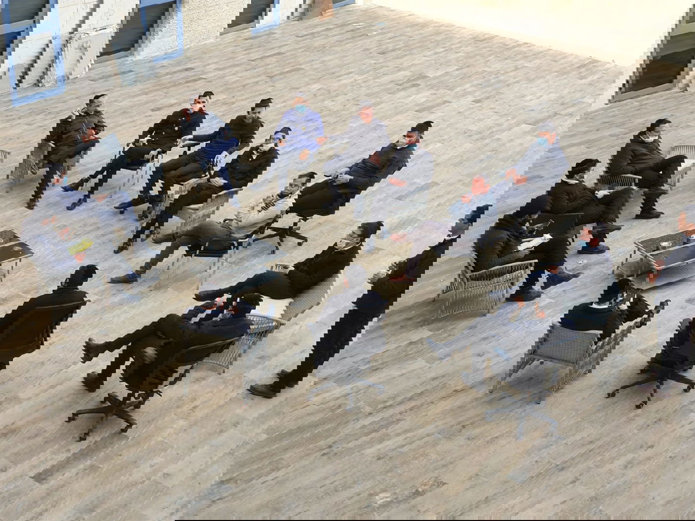 מילה אחת:זומבים... סתםם, כתבי כיכר בישיבה פרונטלית ראשונה זה שנה...