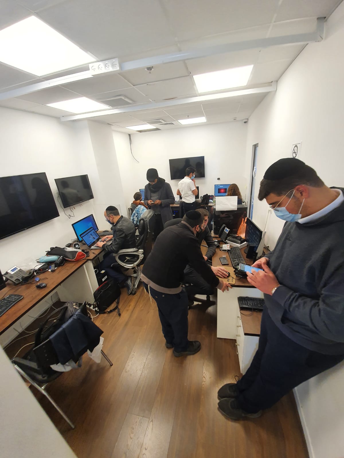 לראשונה אחרי כמעט שנה: כתבי כיכר בהיערכות לקראת הישיבה הפרונטלית הראשונה