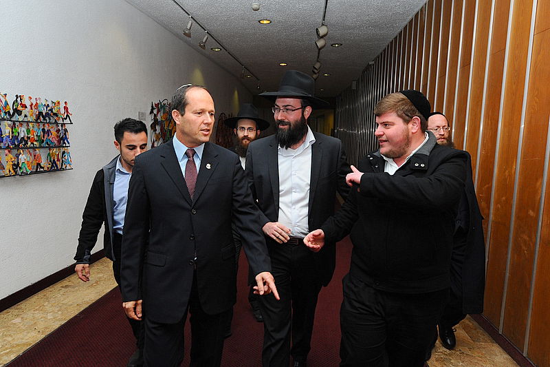 גלרית ענק: אברהם פריד והאחים גת הצדיעו לשלוחי חב"ד