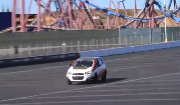 צפו בוידאו: שיא גינס בקפיצה ברוורס