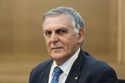 פרופ' דן שכטמו