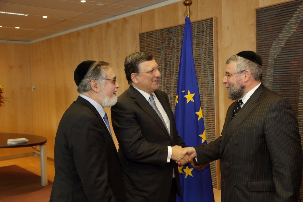 נשיא הנציבות האירופית: "מתנגדים לכל פגיעה בחופש הדת"