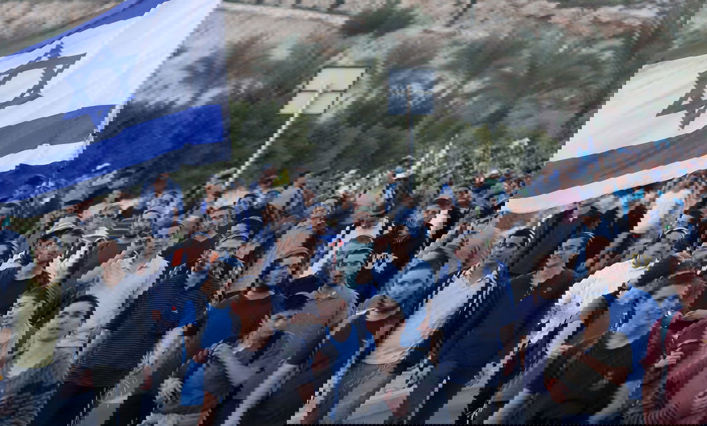 מתנחלים צועדים לשטחי E1