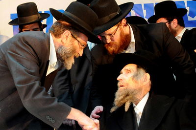 ח"כ גפני עם הגראי"ל שטיינמן, סבור שהעצרת רק תחזק את לפיד