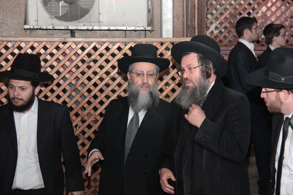 כינוס המועצות ההיסטורי: גלרית ענק