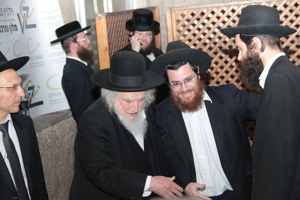 כינוס המועצות ההיסטורי: גלרית ענק