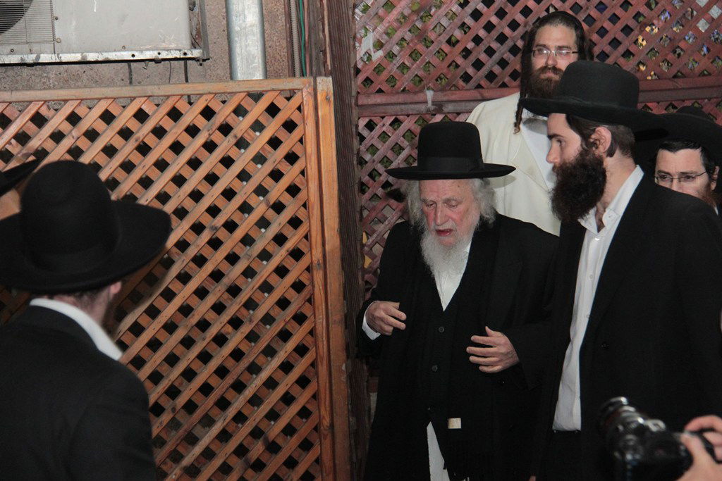 כינוס המועצות ההיסטורי: גלרית ענק