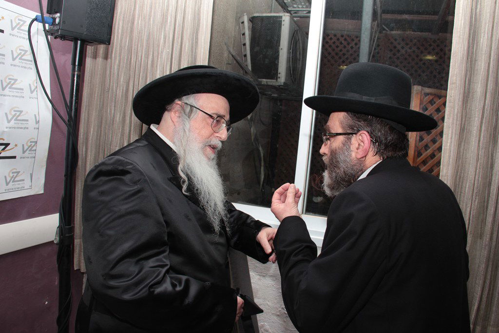 כינוס המועצות ההיסטורי: גלרית ענק