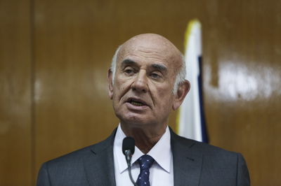 השר יעקב פרי