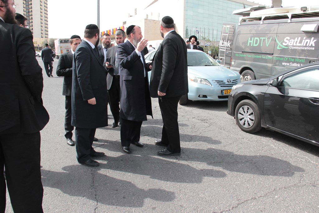 רחובות ירושלים מוכנים למיליון • גלריה