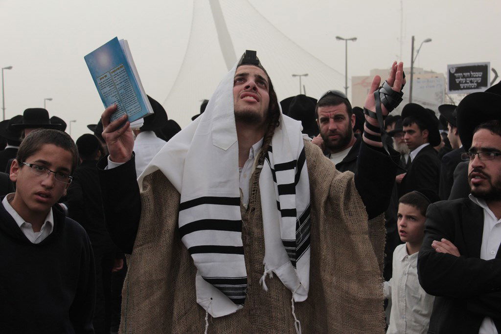 מאות אלפים בירושלים: כן לעולם התורה, לא לצבא • תיעוד ענק