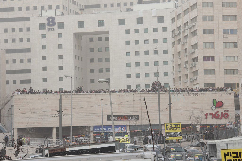 מאות אלפים בירושלים: כן לעולם התורה, לא לצבא • תיעוד ענק