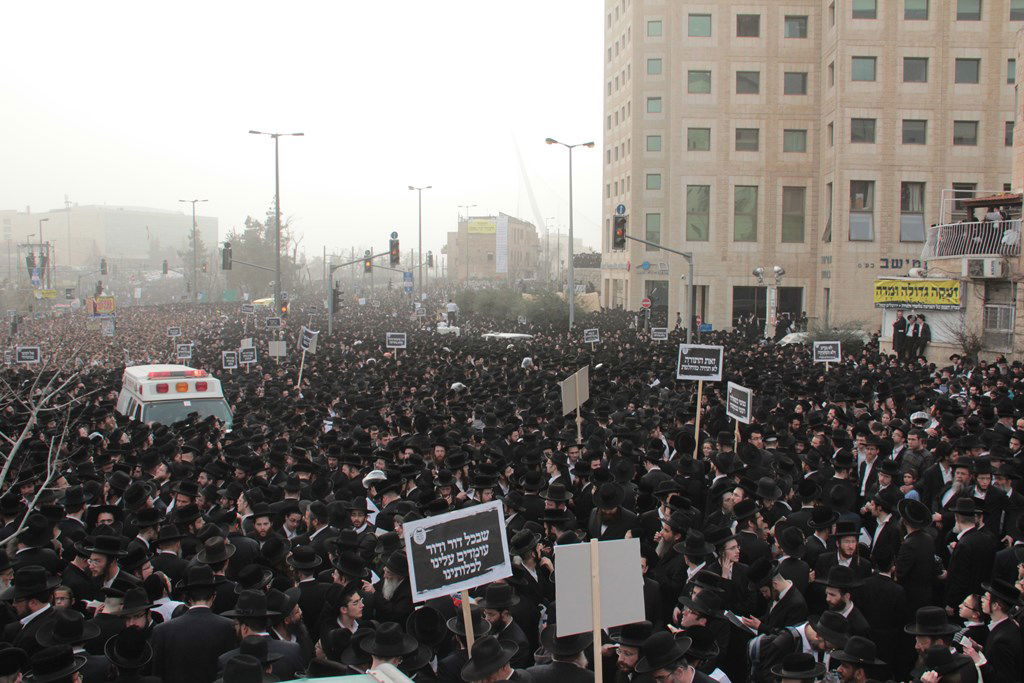 מאות אלפים בירושלים: כן לעולם התורה, לא לצבא • תיעוד ענק