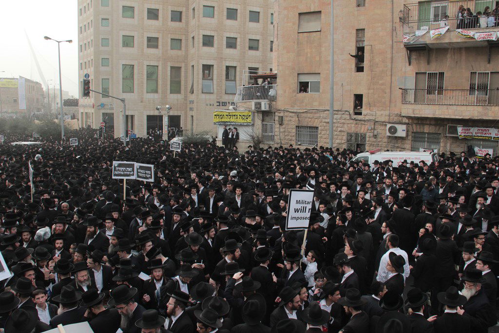 מאות אלפים בירושלים: כן לעולם התורה, לא לצבא • תיעוד ענק
