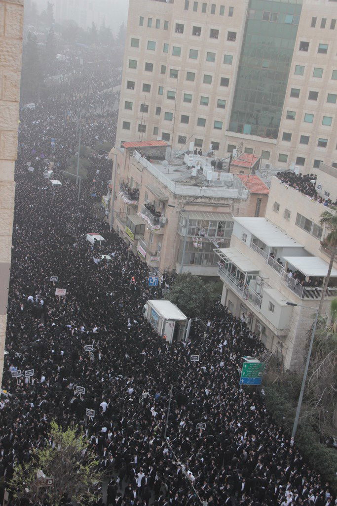מאות אלפים בירושלים: כן לעולם התורה, לא לצבא • תיעוד ענק