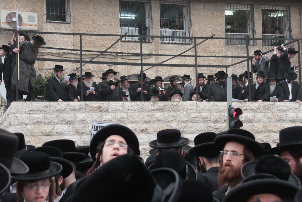 מאות אלפים בירושלים: כן לעולם התורה, לא לצבא • תיעוד ענק