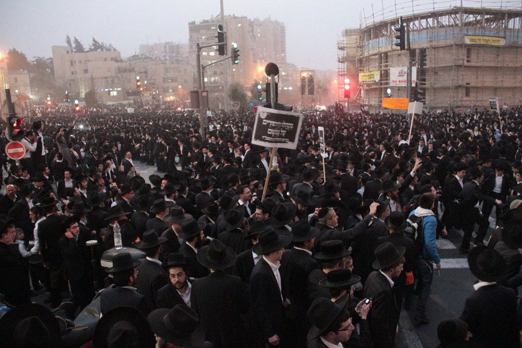 מאות אלפים בירושלים: כן לעולם התורה, לא לצבא • תיעוד ענק