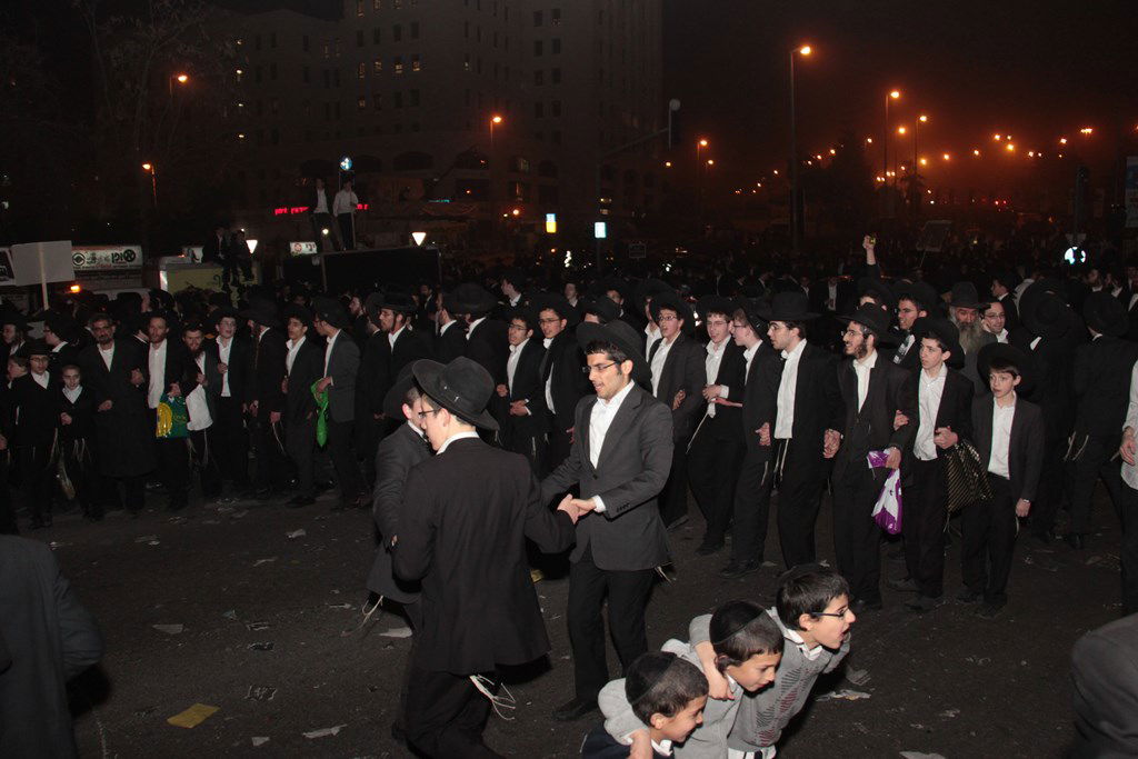 מאות אלפים בירושלים: כן לעולם התורה, לא לצבא • תיעוד ענק