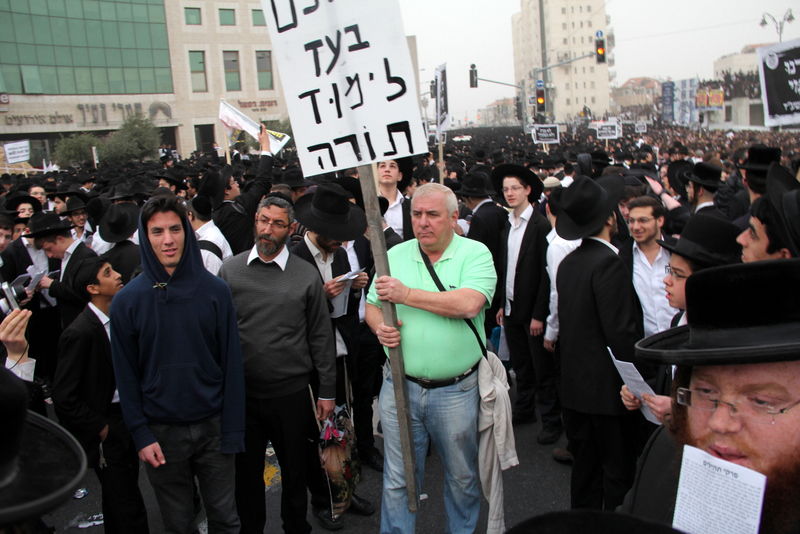 "ה' הוא האלוקים", התאחדו מאות האלפים בזעקה • תיעוד נדיר