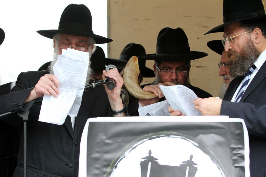 גלריה: בימת "עצרת המיליון"