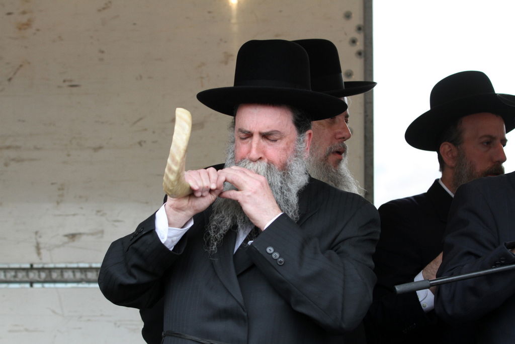 גלריה: בימת "עצרת המיליון"