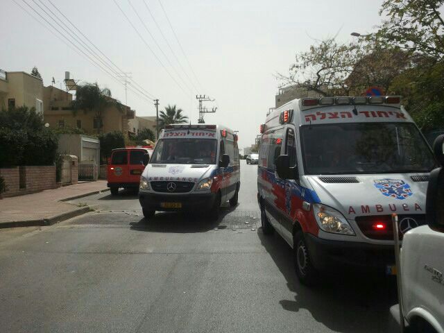 פתח תקווה: חשש להרעלה בבית ספר; 14 נפגעו ופונו