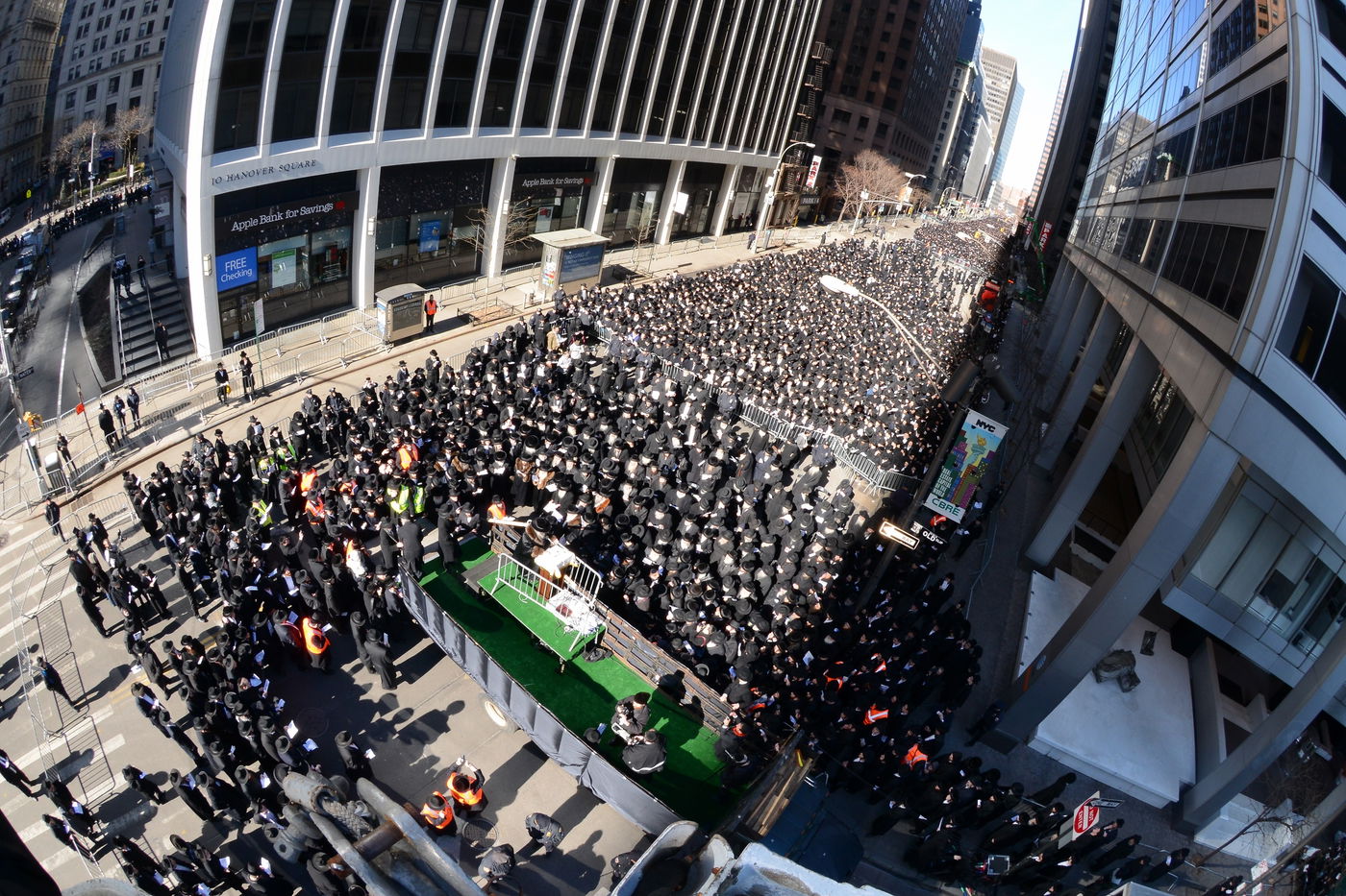 תיעוד מרהיב: העצרת במנהטן