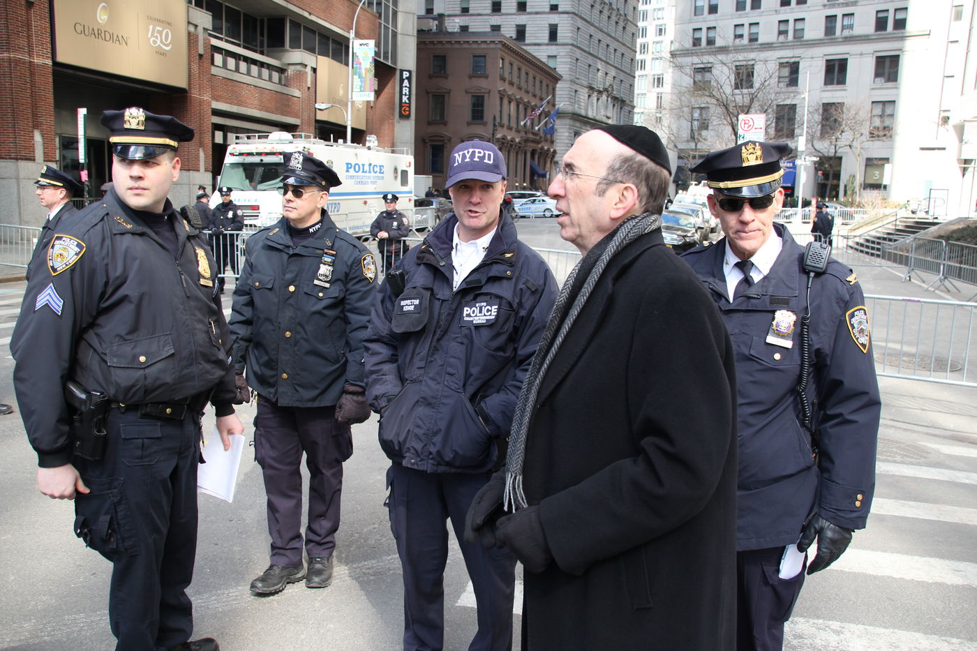 תיעוד ענק ﻿• מעמד קידוש השם גם בארצות הברית