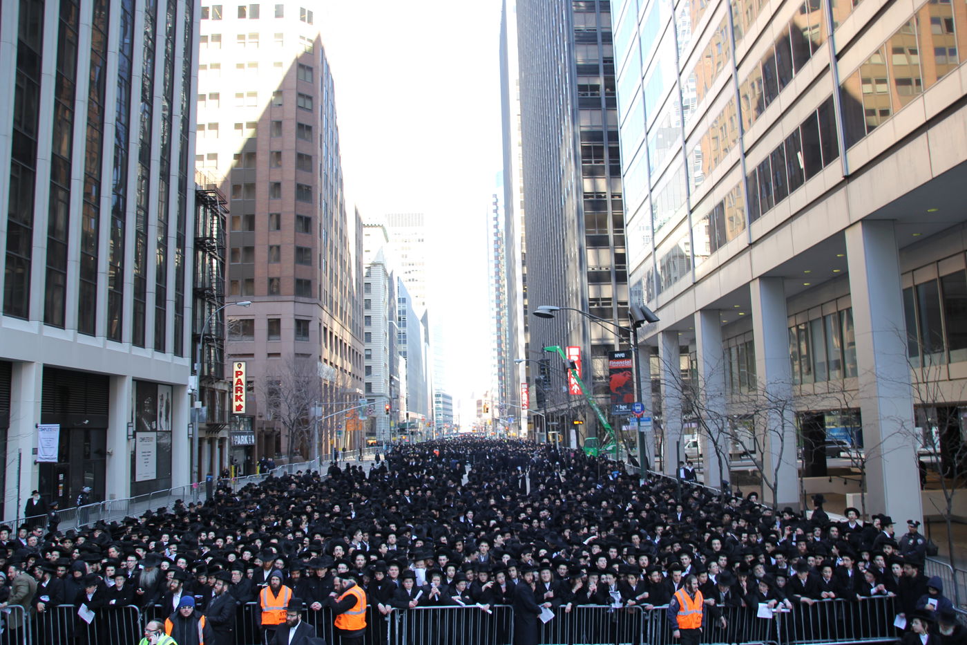 תיעוד ענק ﻿• מעמד קידוש השם גם בארצות הברית