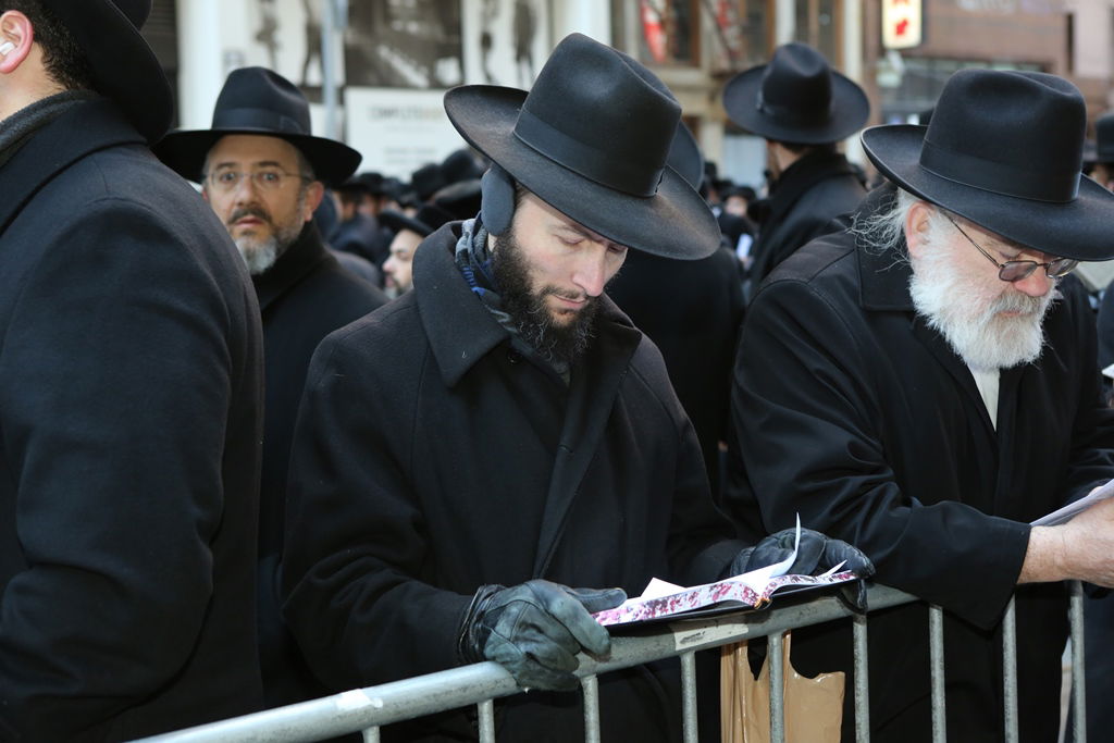 תיעוד ענק ﻿• מעמד קידוש השם גם בארצות הברית