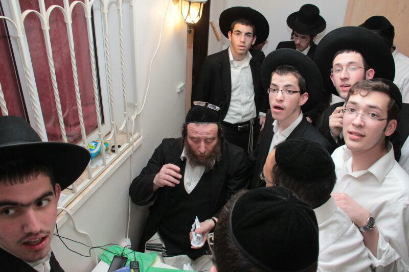 מתח שיא במגזר החרדי: הנתונים בבית שמש לטובת החילונים