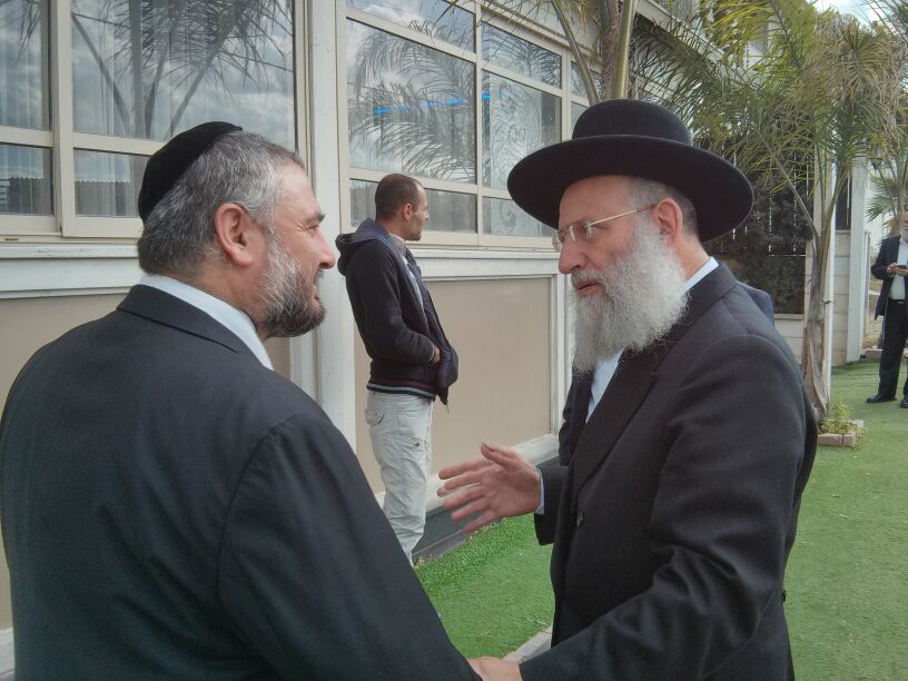 הרב ראובן אלבז שימש סנדק בעיר בית שמש וברך את משה אבוטבול