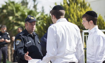 בית שמש:  תמונת מצב בעיר שסועה