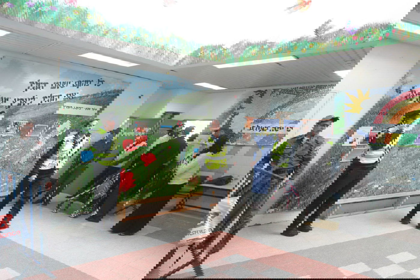 תמונות: משה אבוטבול בוחר במשה אבוטבול