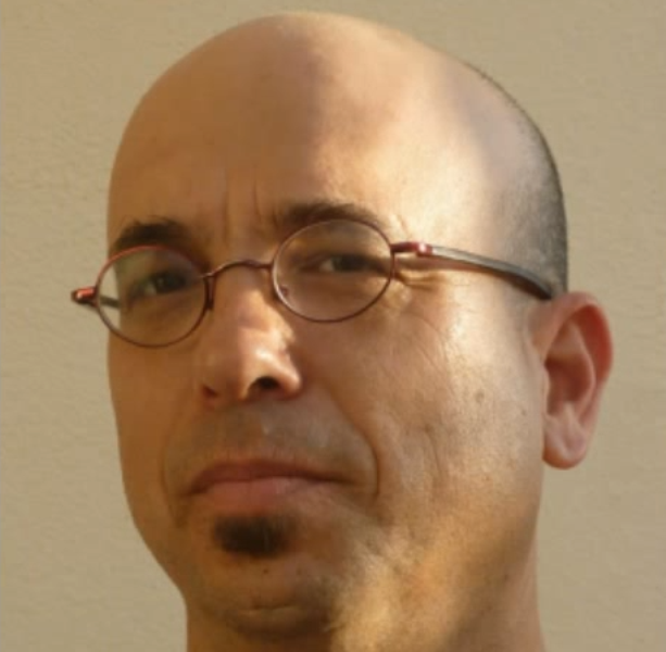 מפעיל הבלוג, חנן כהן