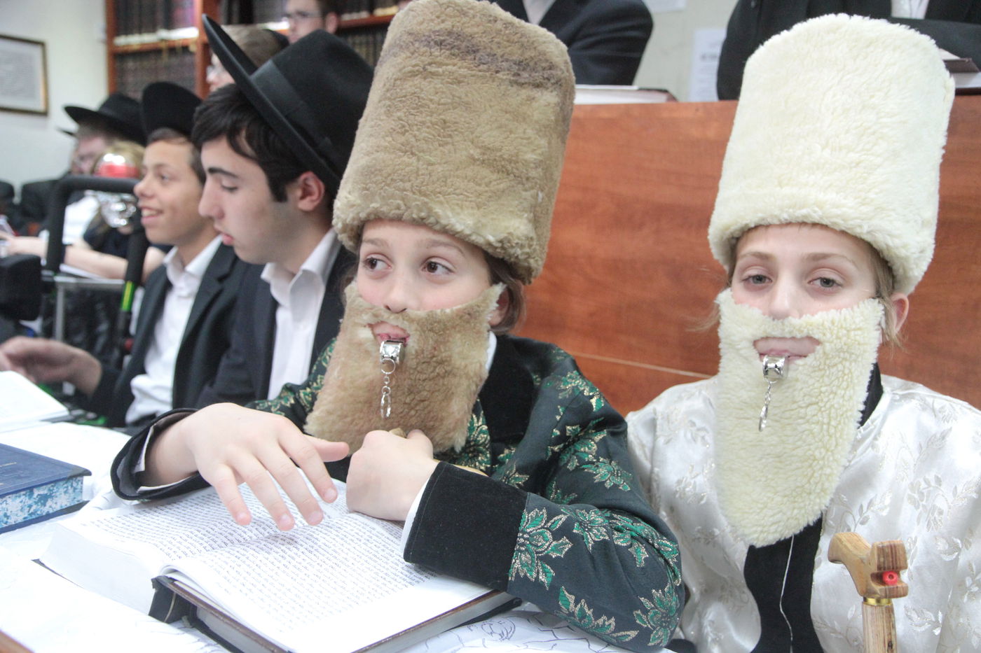 צפו בתיעוד מיוחד: בית שמש חוגגת פורים