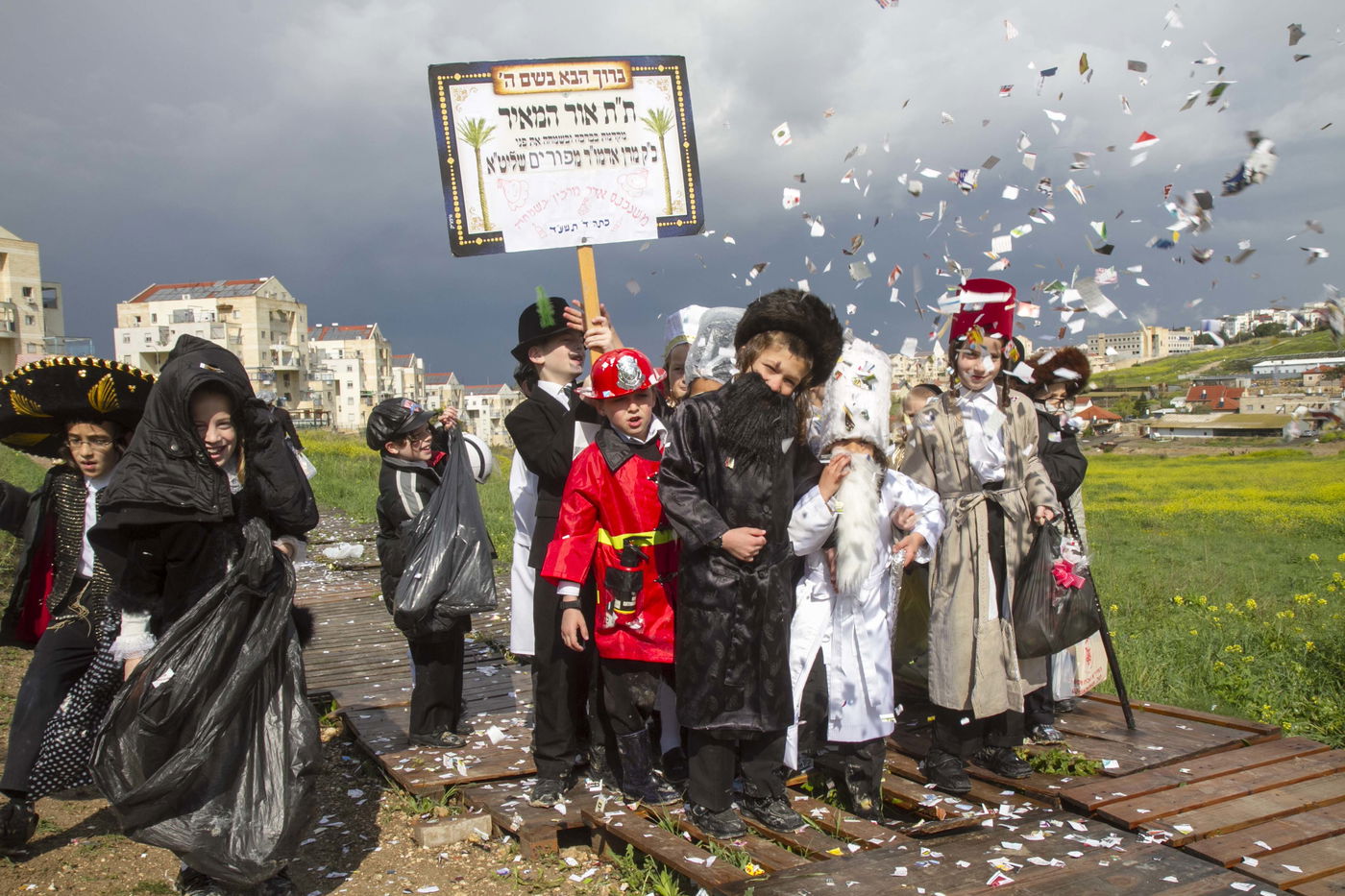 צפו בתיעוד מיוחד: בית שמש חוגגת פורים