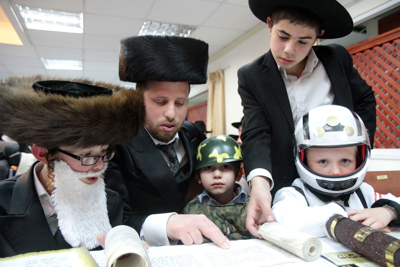 צפו בתיעוד מיוחד: בית שמש חוגגת פורים