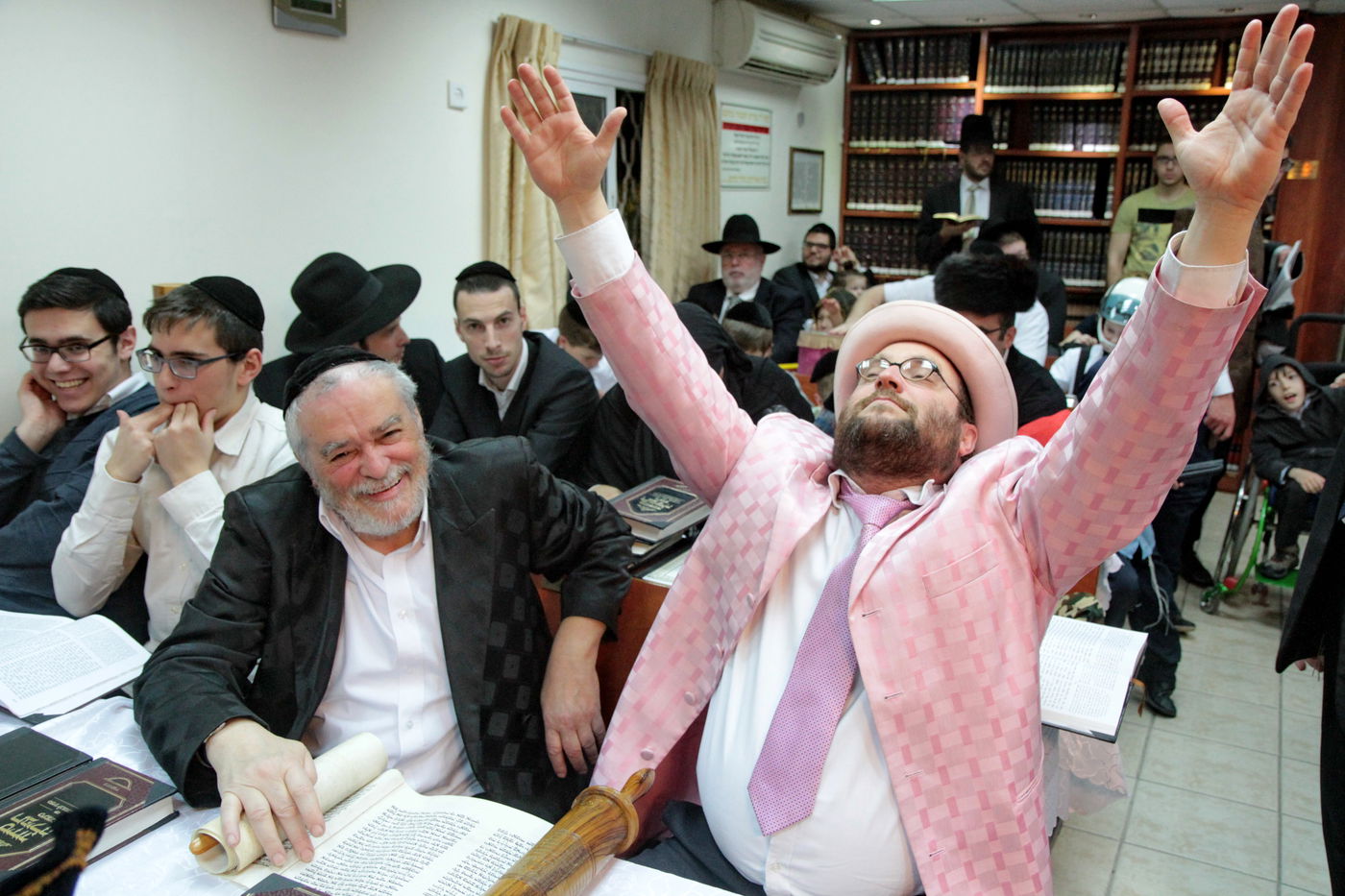 צפו בתיעוד מיוחד: בית שמש חוגגת פורים